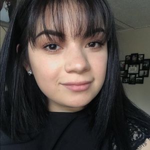 Meet your Posher, Yarely